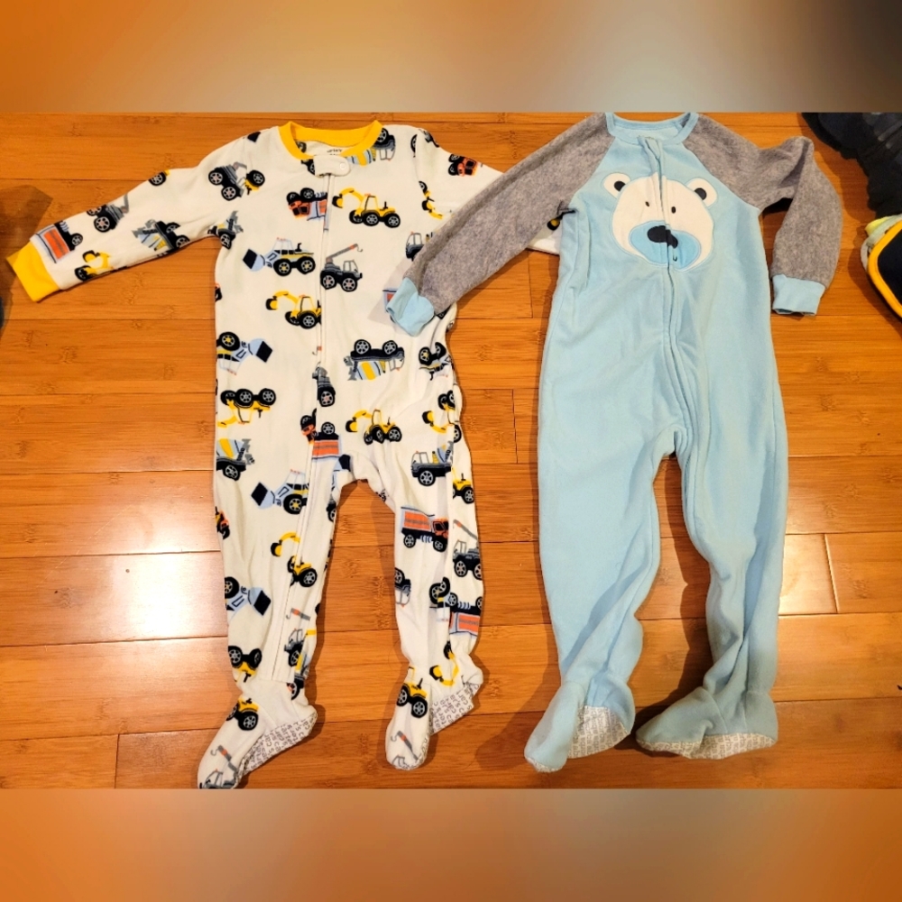 Footed pajamas 2T-3T and 5T (set of 3)